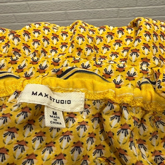 Max Studio Yellow Asymmetrical Peplum Tank‎ Top - Picture 3 of 3